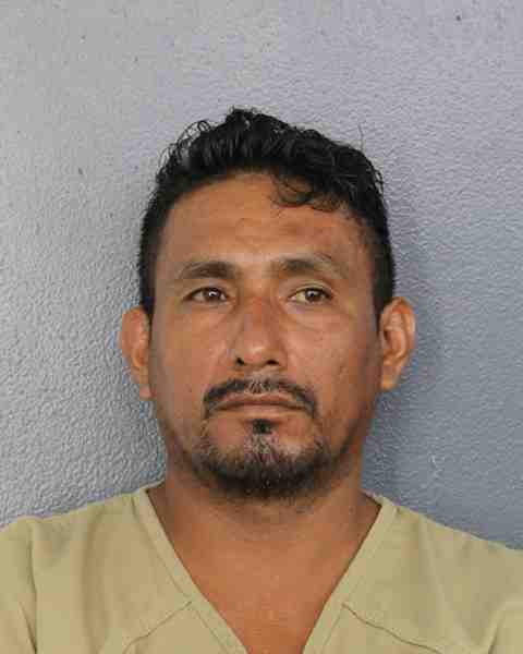 Booking photo for VAZQUEZ, ELISEO