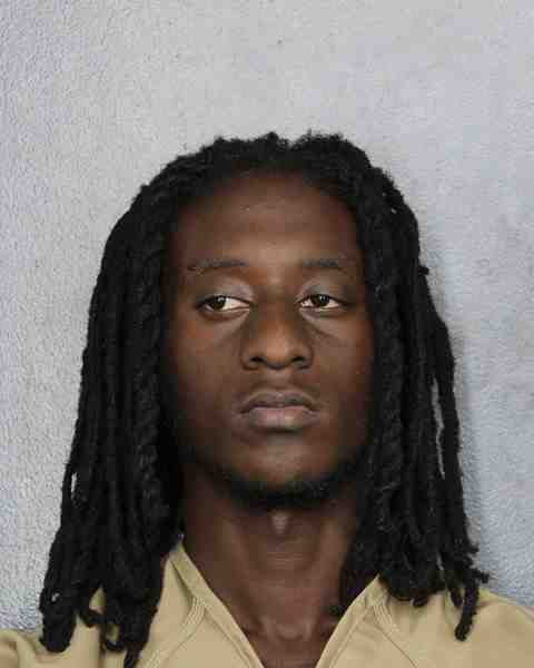 Booking photo for SAINT PIERRE, CHRISTOPHER